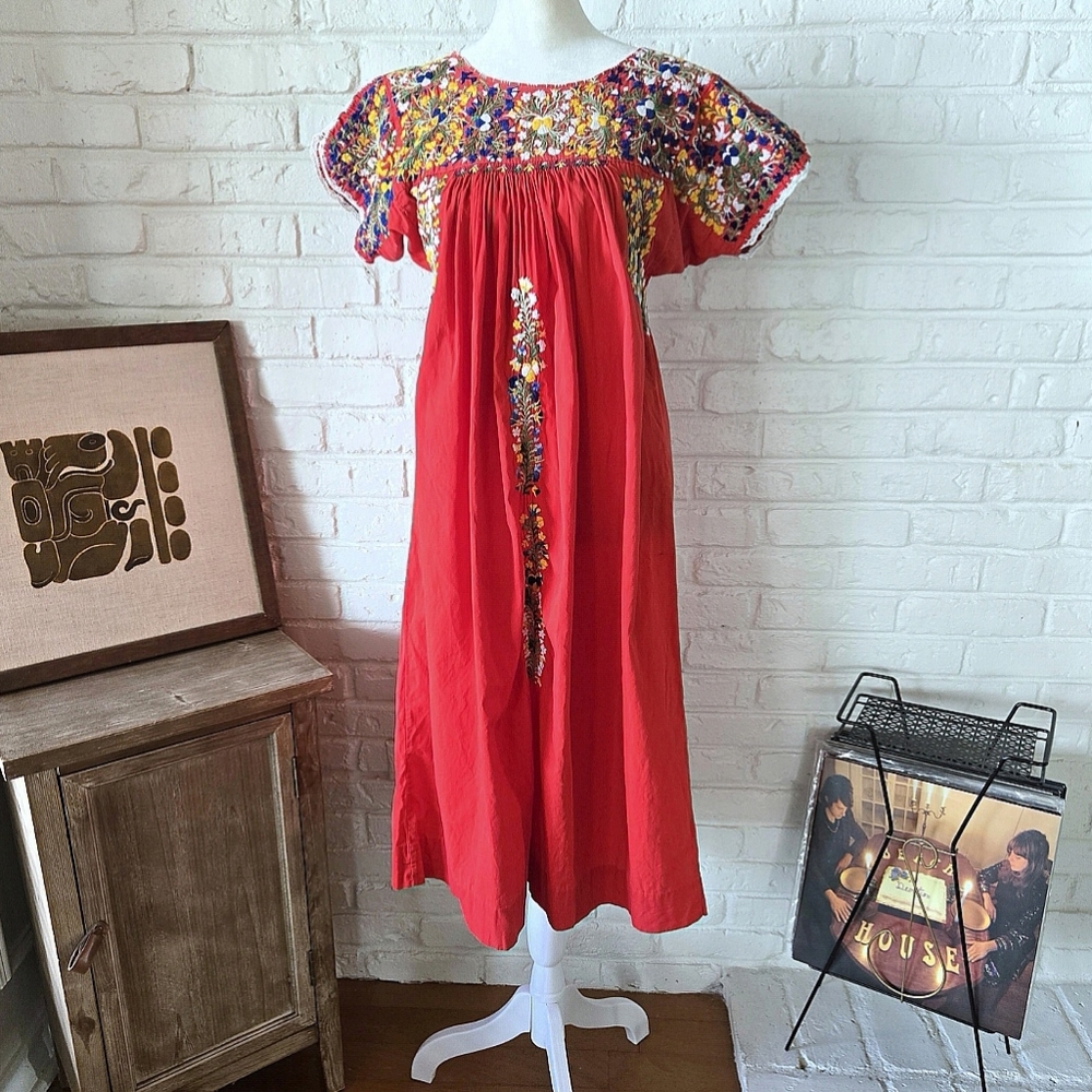 Vintage Red Embroidered Floral Midi Dress